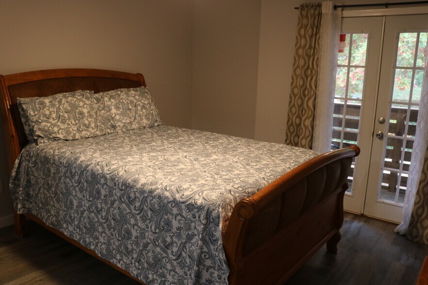 Building Photo - 3830 Kensingwood Trce