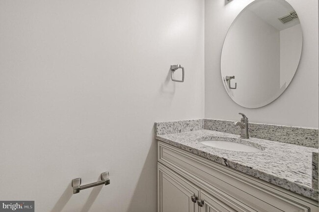 Building Photo - 7393 Swan Point Way