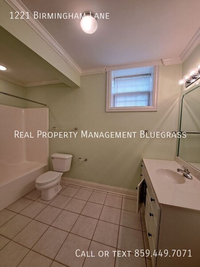 Building Photo - 1221 Birmingham Ln