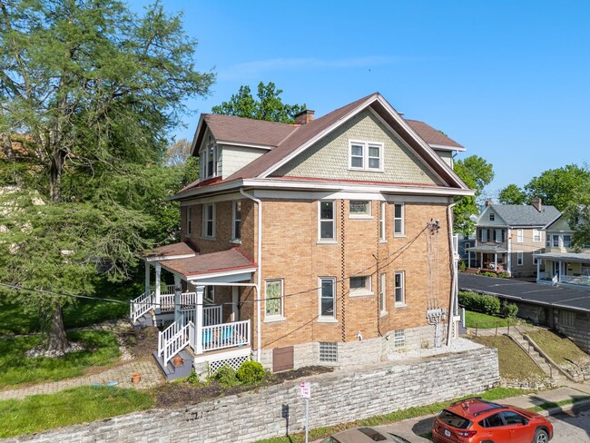 Building Photo - Modern Comfort Meets Prime Oakley Living –...