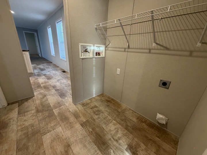 Building Photo - 15811 Villaire Ave