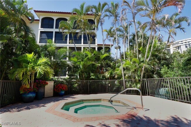 Building Photo - 6000 Pelican Bay Blvd