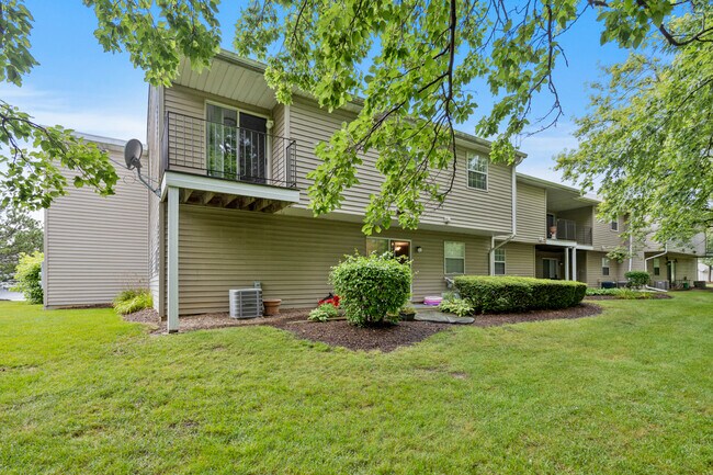 Building Photo - 96 Gant Cir
