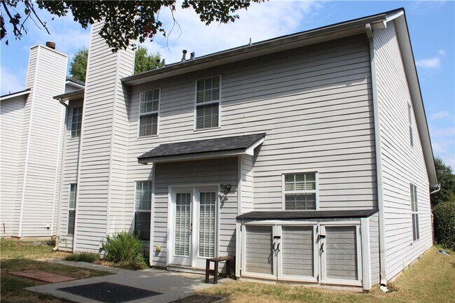 Building Photo - 1372 Dukes Creek Dr