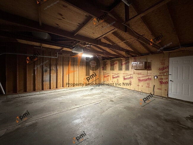 Building Photo - 404 Saginaw Dr