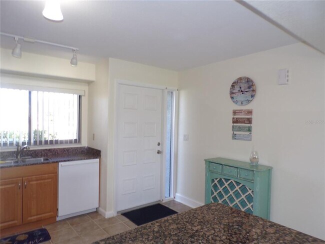 Building Photo - 1356 Rio De Janeiro Ave
