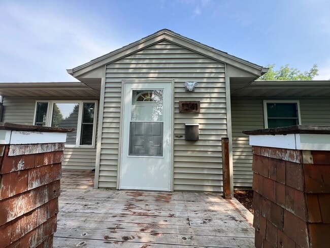 Primary Photo - Lovely North Fargo Home