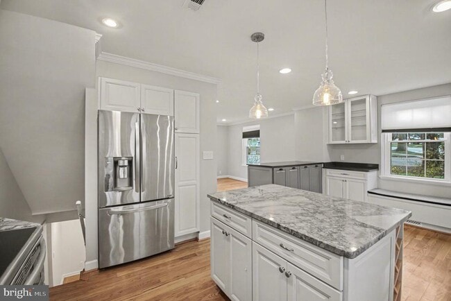 Building Photo - 4885 S 28th St