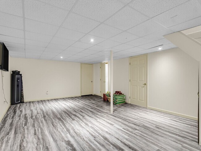 Building Photo - COMING SOON....