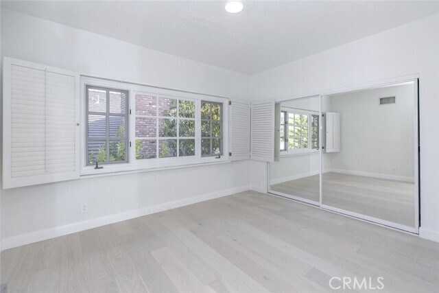 Building Photo - 6037 Little Oak Ln