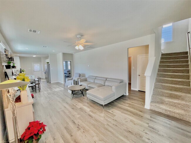 Building Photo - 25558 Woodmere Spur Ln