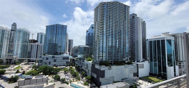 690 SW 1st Ct 690 SW 1st Ct Miami - 690 Sw 1st Ct Miami Fl Building Photo 