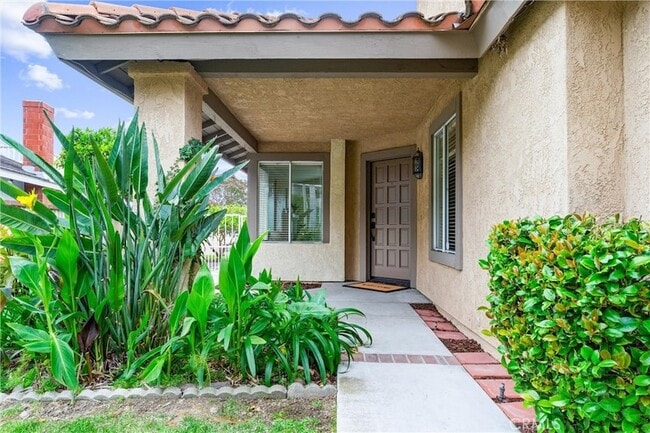 Building Photo - 3620 Sherwood Dr