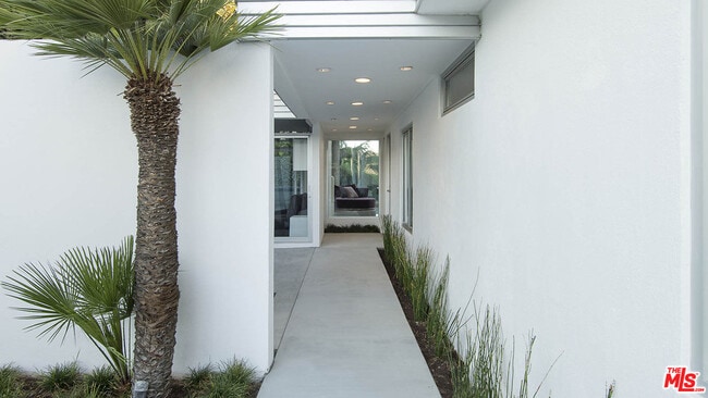 Building Photo - 1466 Bel Air Rd