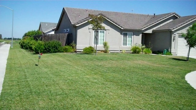 Building Photo - Beautiful home located in a court!