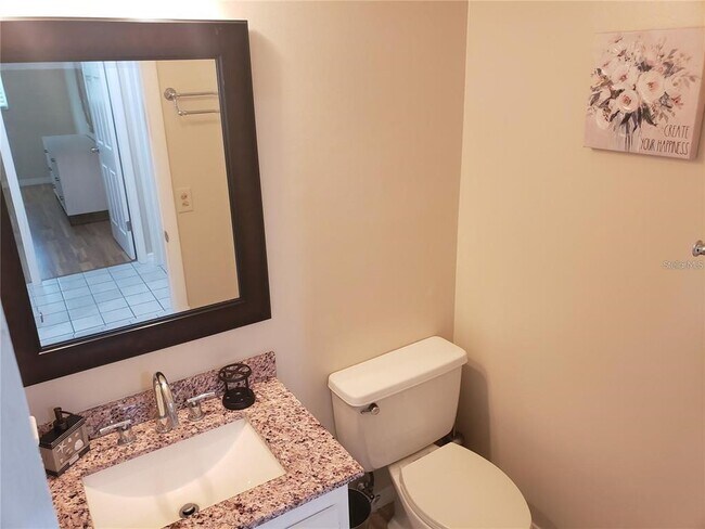 Building Photo - 206 Cedarwood Cir