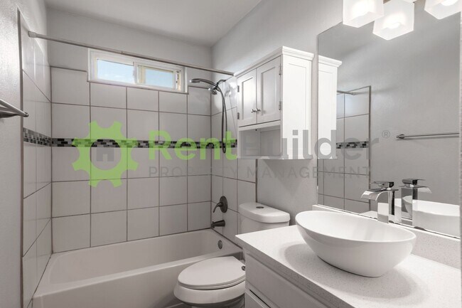 Building Photo - CALL US TODAY AT (505) 808-6467 TO SCHEDUL...