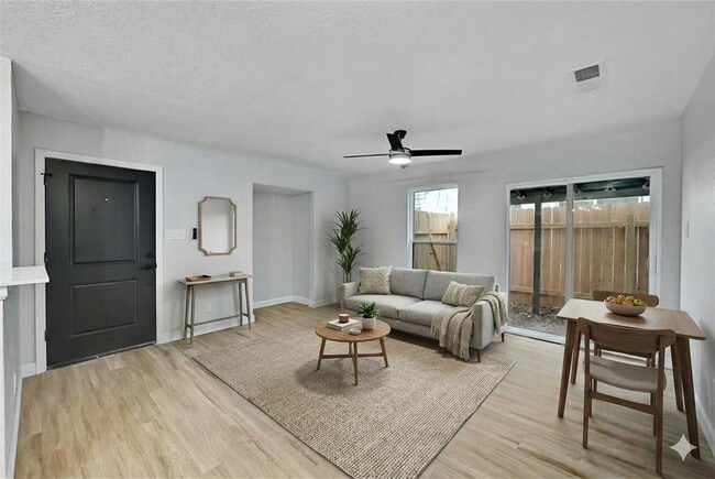 Building Photo - 9803 Aberdeen Way