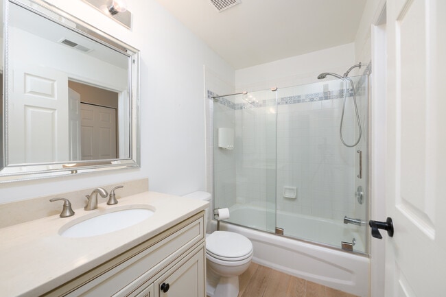 Building Photo - 430 Wedgewood Cir