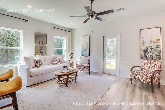 Building Photo - 12277 Sinclair Dr