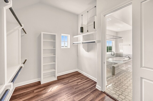 Building Photo - 9644 Knight Rd