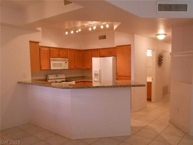 Building Photo - 103 Topsail Dr