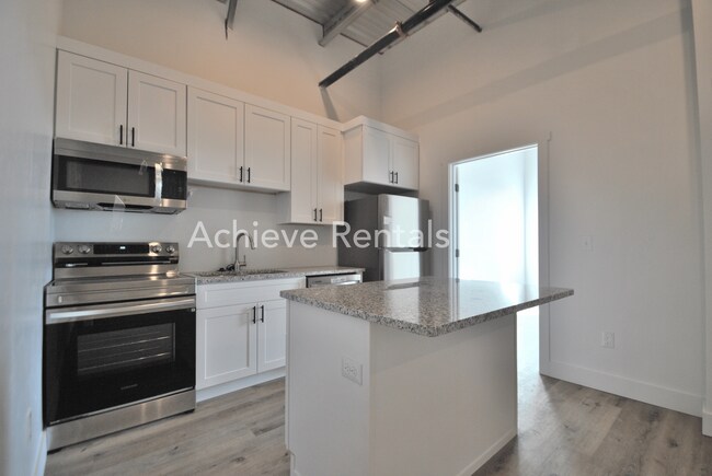 Building Photo - Westfield Lofts - Unit 13