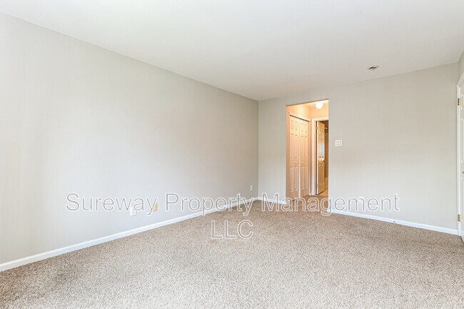 Building Photo - 4406 Aberdeen Ln