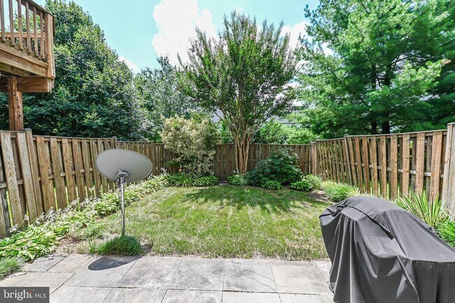 Building Photo - 829 Valemount Terrace NE