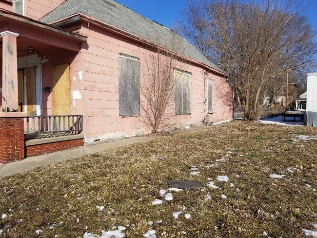 Building Photo - OWNER Finance Home with 10% DOWN