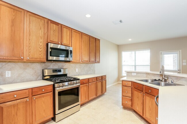 Building Photo - 18210 Olive Tree Ct