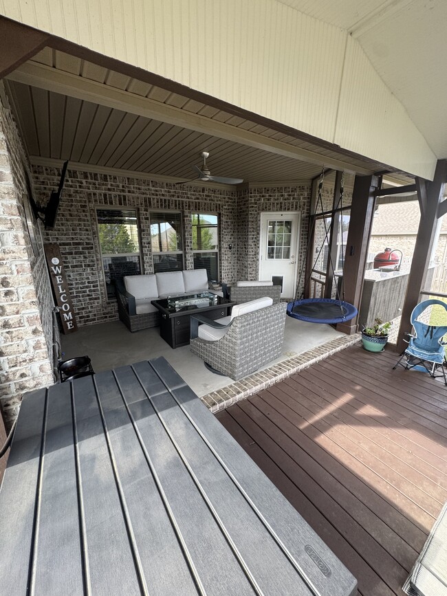 Building Photo - 12264 Lone Eagle Dr