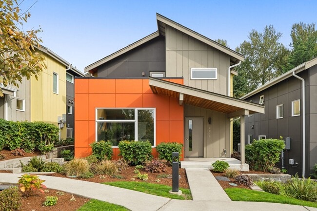 Building Photo - 12672 60th Ave S