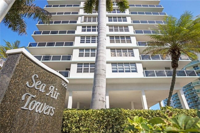 Building Photo - 3725 S Ocean Dr