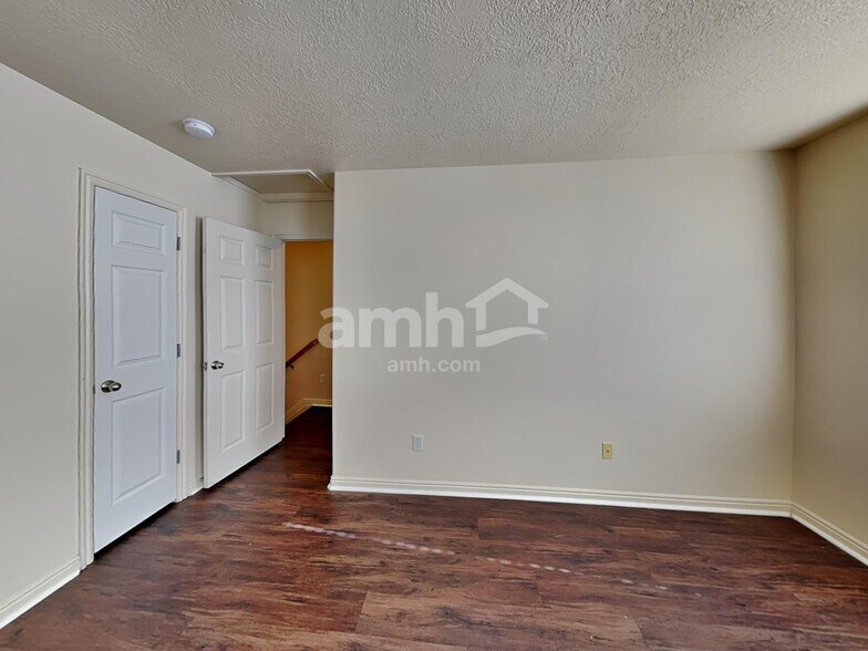 Building Photo - 4029 Dillon's Dr