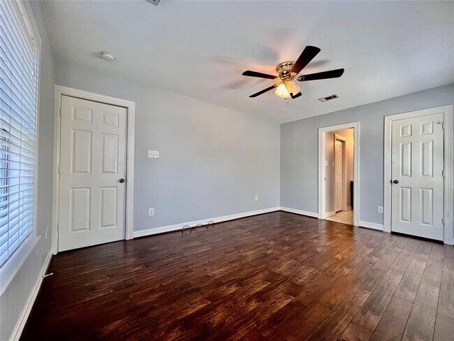Building Photo - 4114 Beggs St