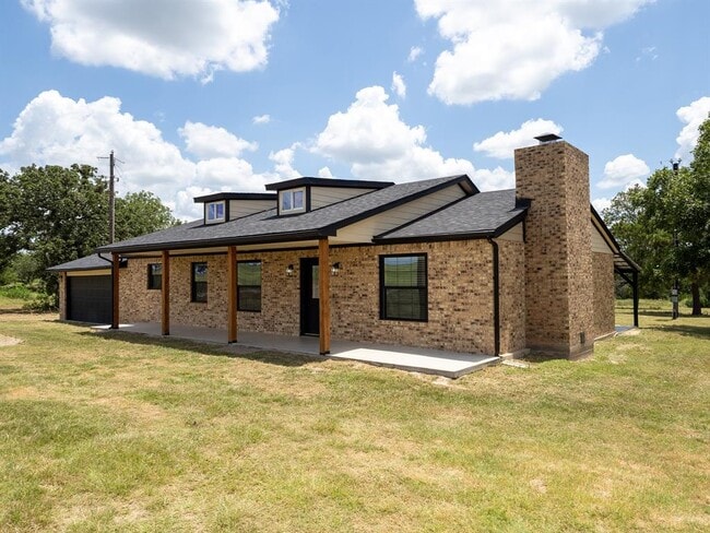 Building Photo - 375 Brown Rd