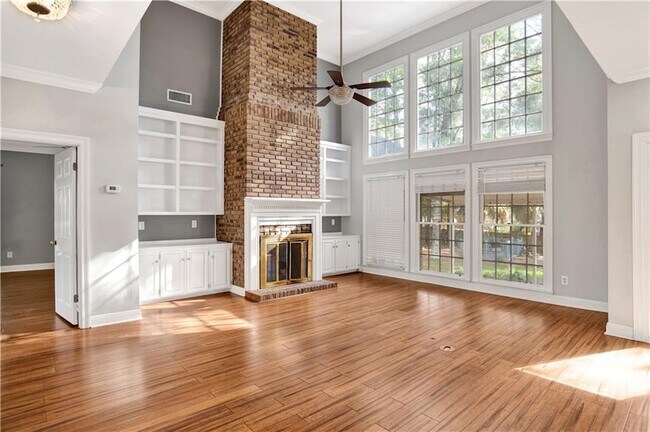 Building Photo - 2127 Ryegate Ct