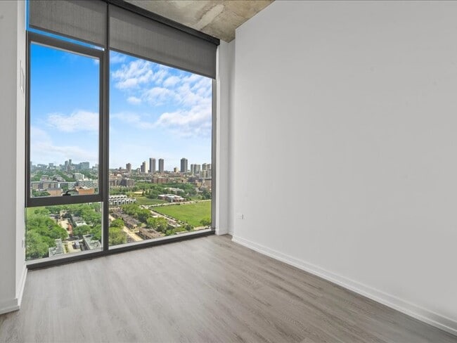 Building Photo - 808 N Cleveland Ave