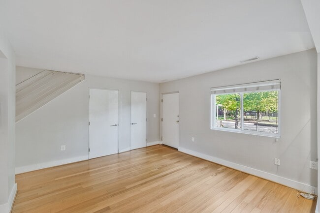 Building Photo - 1339 Riggs St NW