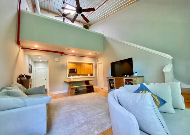 Building Photo - 254 W Washington St