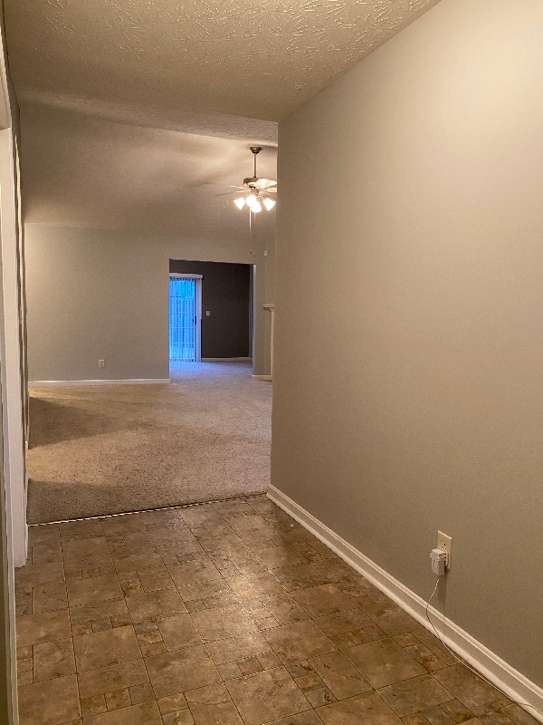 Building Photo - 2709 Crownpoint Dr