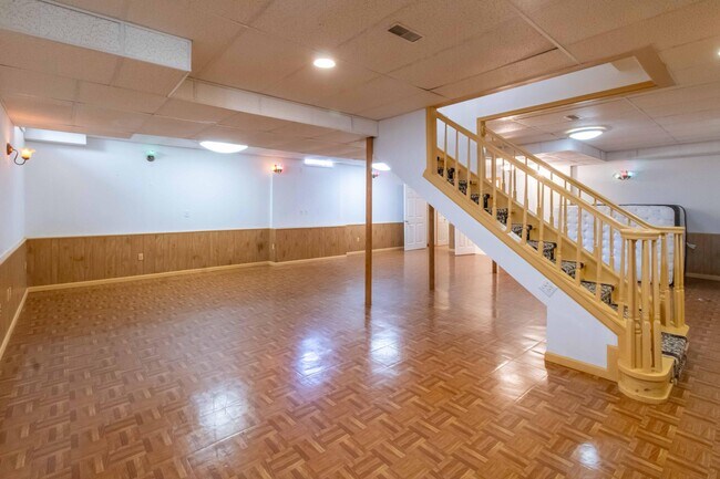 Building Photo - 2864 Mystic Dr