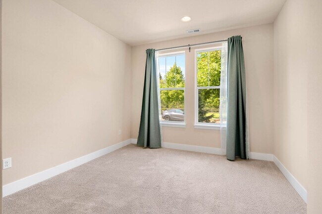 Building Photo - Rare Find – Luxury 6-Bedroom Home with Two...