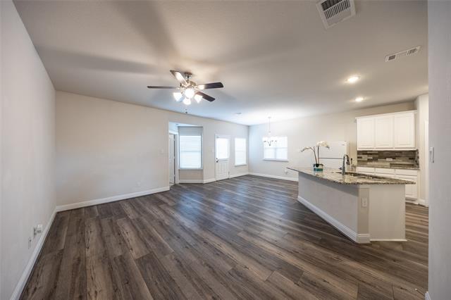 Building Photo - 2817 Diamondback Dr