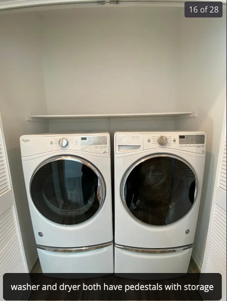 Building Photo - 22992 Serra Dr