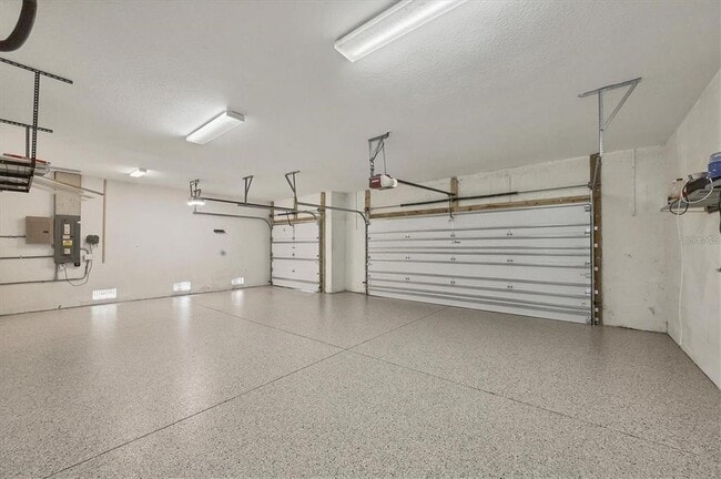 Building Photo - 15530 Aqua Cir