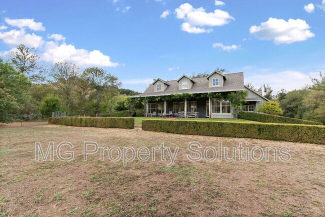 Building Photo - 5151 Nicasio Valley Rd
