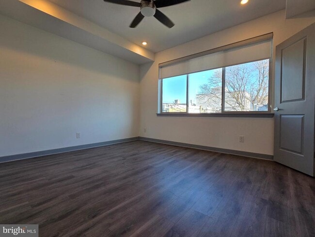 Building Photo - 413 W Berks St