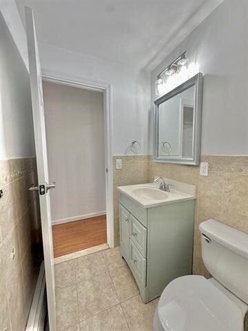 Building Photo - 809 Palisade Ave